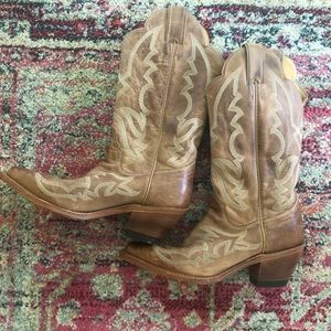 Womens Justin cowboy boots
